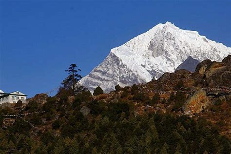 26 Best Countries to Visit in April in 2025