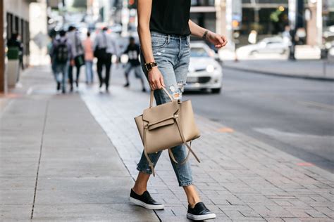 Wear Shoes 的图像结果