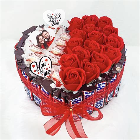 Send Best Handmade Valentine Day Gift Box With Chocolates