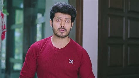 Watch Amruthadhaare Latest Episodes Online Exclusively on ZEE5