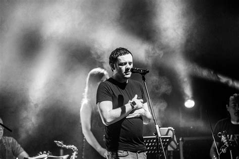 Tom Lucey – Breaking Tunes