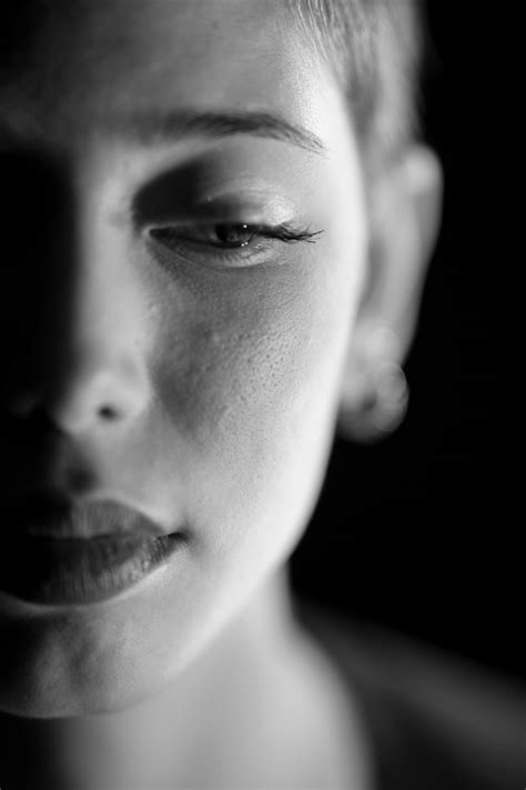 Gesicht schwarz weiss Bilder - Kostenloser Download auf Freepik