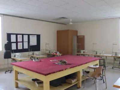 Design/Sewing Lab - CT University