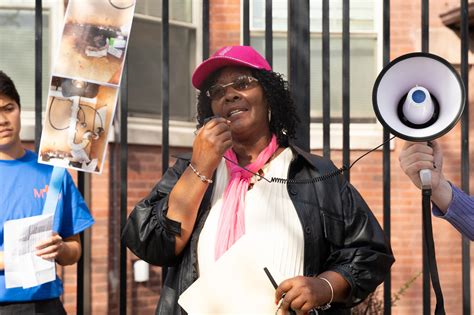 South Austin tenants demand repairs as new owners spike rent - Austin ...