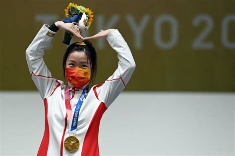 开屏新闻-奥运首金！中国队首金！杨倩在女子10米气步枪决赛中夺冠