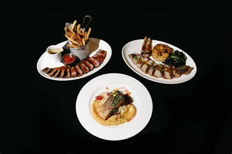 9 Prime | West Chester Restaurant Week Branding Photos | carinadanielle.com