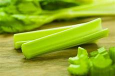 calorie degli alimenti alimenti con poche calorie 15 alimenti poco calorici calorie degli alimenti alimenti con poche calorie 15 alimenti poco calorici