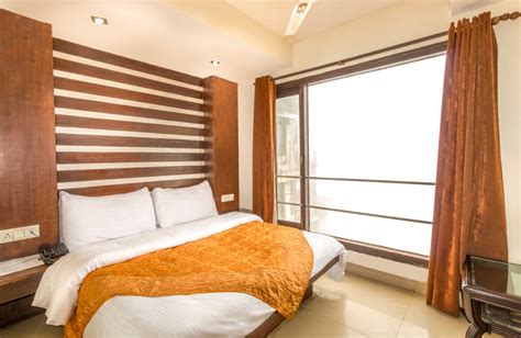 Super Deluxe Doon View Rooms Booking in Mussoorie Near Mall Road | New ...