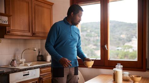 Gastrocolic Reflex: Why Do I Have to Poop Right After I Eat? - GoodRx