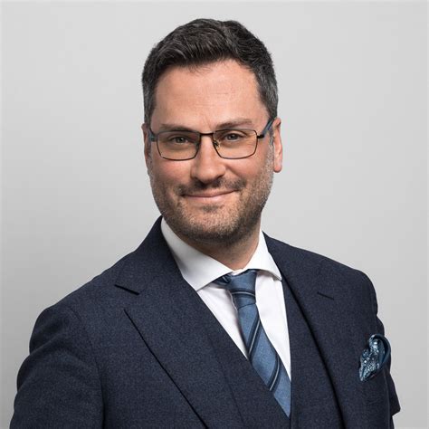 RELIABLE & EFFECTIVE LEGAL SOLUTIONS - EQA Avocats