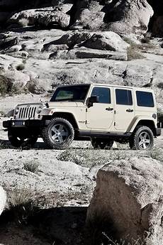 Iphone X Wallpaper Jeep by 44 Jeep Iphone Wallpaper On Wallpapersafari Iphone X Wallpaper Jeep