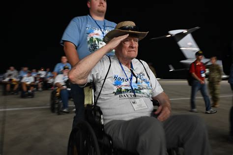 Memorial Day vs Veterans Day: What's the Difference? – USAMM