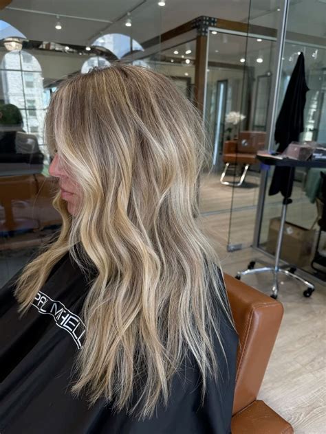 Lived in blonde | Dyed blonde hair, Fall blonde hair, Blonde light brown hair