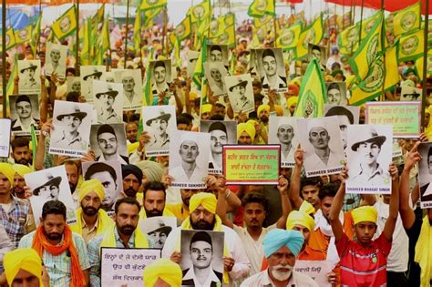 » Martyrs Day observed at Tikri Border, farmers pledge to continue ...