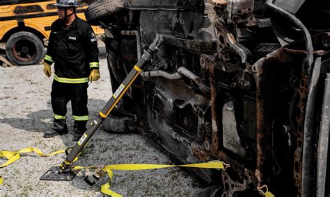 Vehicle Extrication Paratech Struts 的图像结果