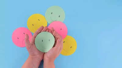 10 ways to avoid negative people - The Times of India