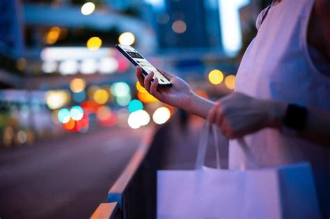 Retail Strategy: Uncover Factors Driving Repeat Purchases
