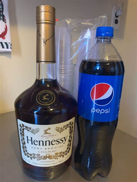 Sean bryant on LinkedIn: 😋😋😋….GALLON OF HENNESSY ON DECK FOR THE ...