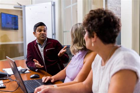 Information Technology People 的图像结果