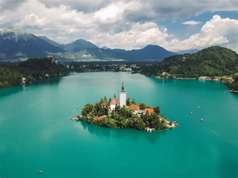 How to Spend a Day in the Fairytale Land that is Lake Bled, Slovenia ...