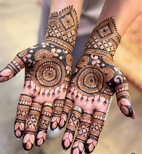 Stunning Indian Mehndi Designs for Wedding Ceremonies