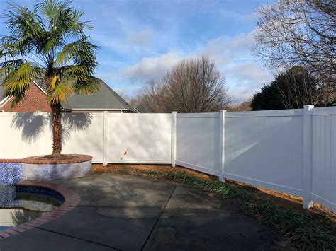 What Does a Fence Cost in Charlotte? (2025 Pricing Guide)
