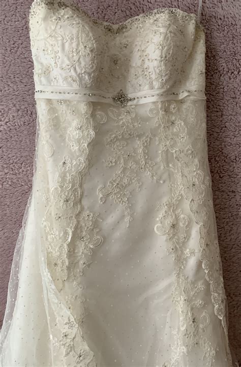 Essense of Australia Used Wedding Dress Save 82% - Stillwhite