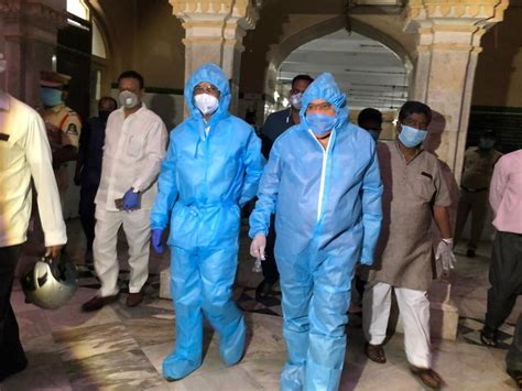 Hyderabad: Ministers, party leaders flock Osmania Hospital which was ...