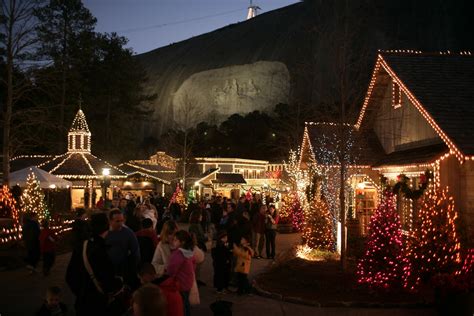 Stone Mountain Christmas Lights Up Atlanta's DeKalb County | DeKalb CVB