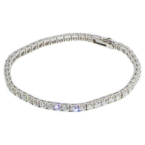 18-Carat White Gold 5-Carat Diamonds Tennis Bracelet For Sale at 1stDibs