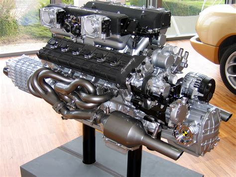 V12 Engine 的图像结果