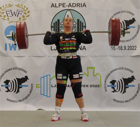 132 kg – Sarah Fischer