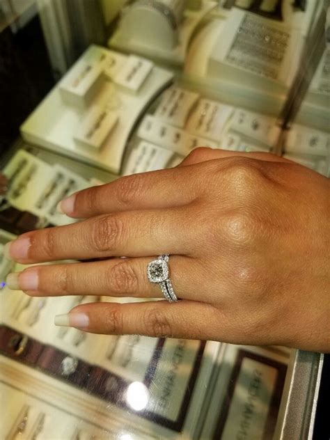 engagement rings 5k