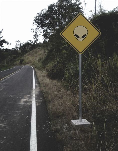 Alienware Area 51 Background 的图像结果