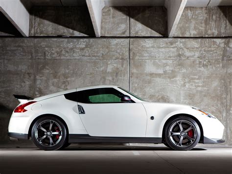 NISSAN 370z Nismo Specs, Performance & Photos - 2013, 2014 - autoevolution