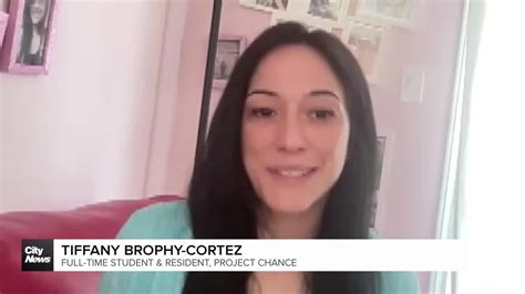 Montreal subsidized housing program helps single moms-students