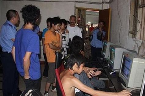 网络游戏在农村也曾风靡？看农村黑网吧哪几个有你的身影