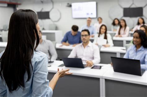 Highest-Paying Jobs for Associate Degree Holders: Report | Entrepreneur