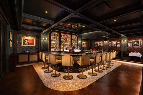 Anthony's Runway 84 Fort Lauderdale: Luxury Waterfront Dining