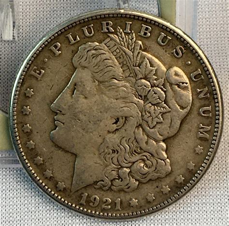 Lot - 1921-S US $1 Morgan Silver Dollar w/ Case