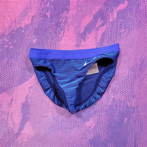 2022 Nike UAC Pro Elite Racing Buns (XS) - Womens – Bell Lap Track and Field