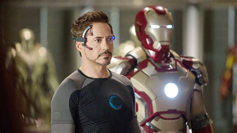 《钢铁侠 3》（Iron Man 3）首曝海报+中国版预告 满大人露真容 | 映像讯