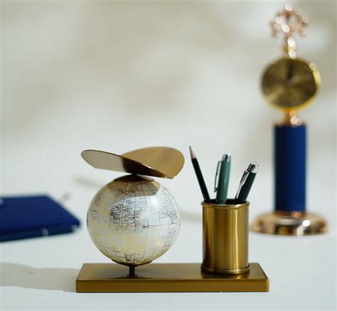Table Clocks & Globes – The Decor Circle
