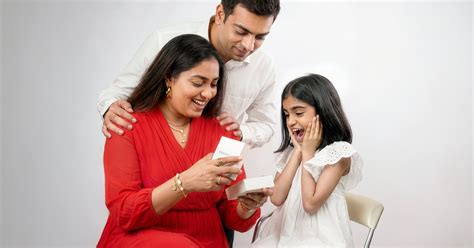 Valentine's Day Gifts for Kids Online in India - Swashaa