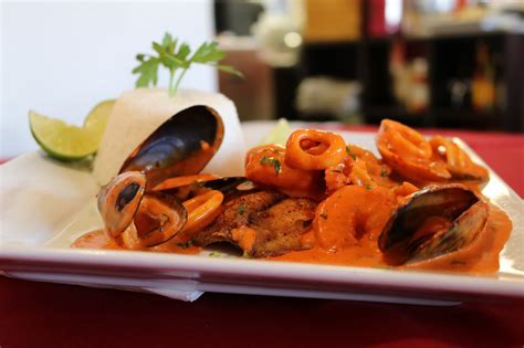 LONGS PEAK PUB & TAPHOUSE, Longmont - Restaurant Reviews, Photos ...