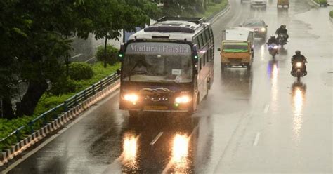 Monsoon 2021: Southwest Monsoon races ahead, arrives North India before ...