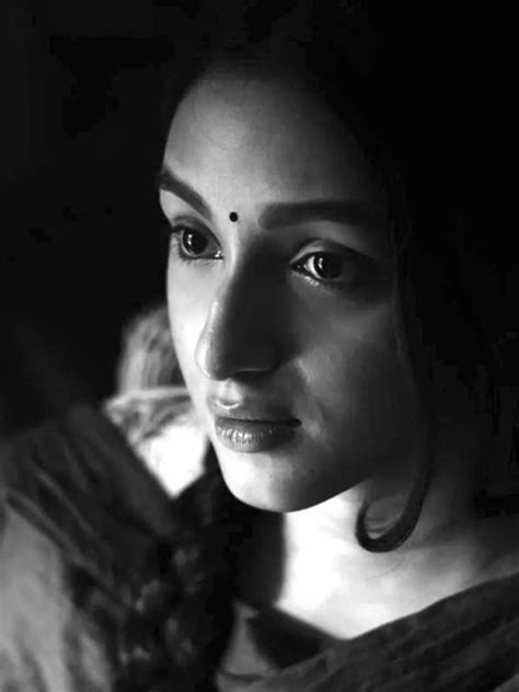 Tanisha Santoshi, daughter of Rajkumar Santoshi, is lookalike of Kiara ...