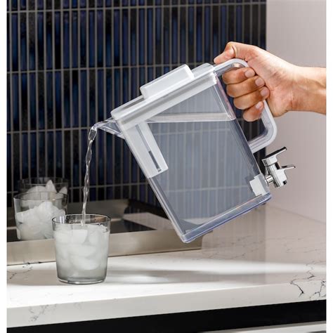 GE Profile 28-cu ft 4-Door Smart French Door Refrigerator with Ice ...