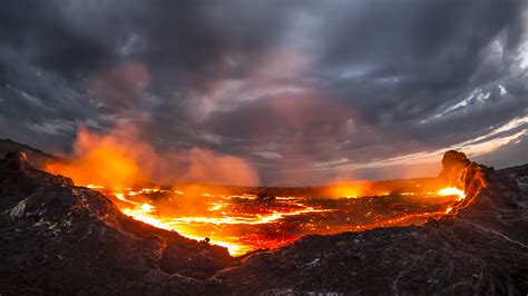 Lago De Lava De Africa