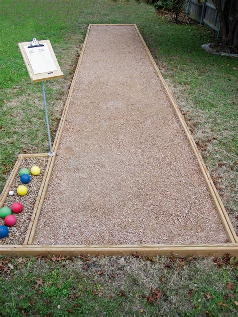 How to Play Bocce Ball | HGTV